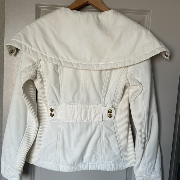 NEW GUESS Women’s Jacket 🧥 size Small - Picture 3 of 9